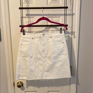 Loft white denim skirt, sz. 4 NWT, perfect for summer